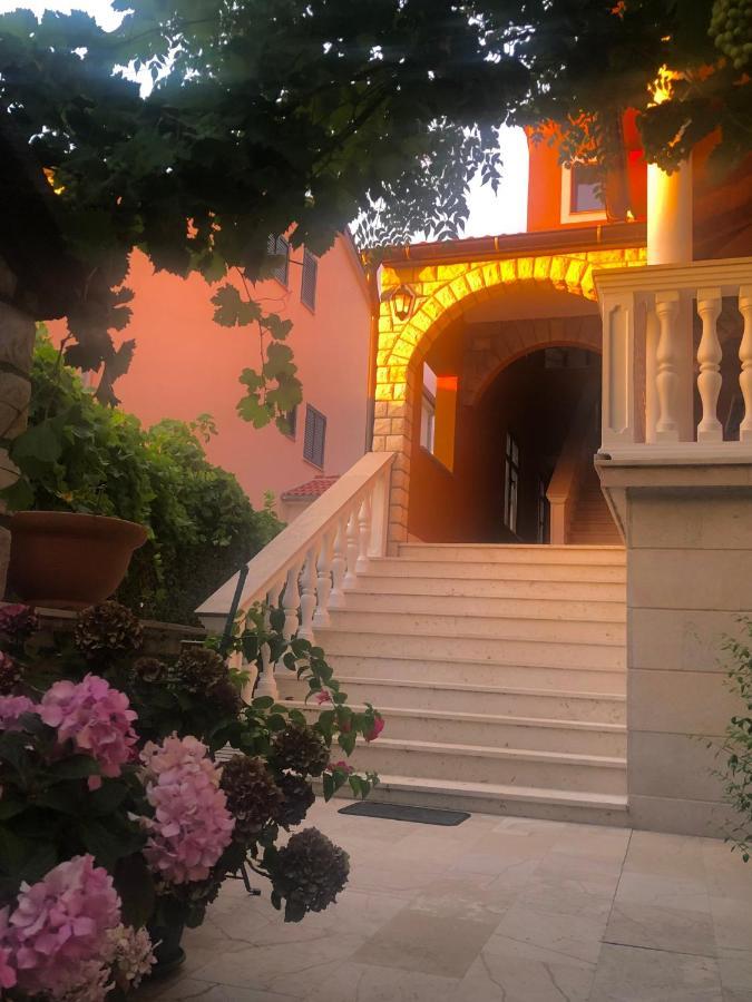 Apartment Zigo Rab Town Exterior foto